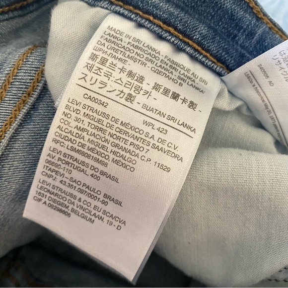 Levi’s | 721 High Rise Skinny Size 31 - Picture 6 of 8